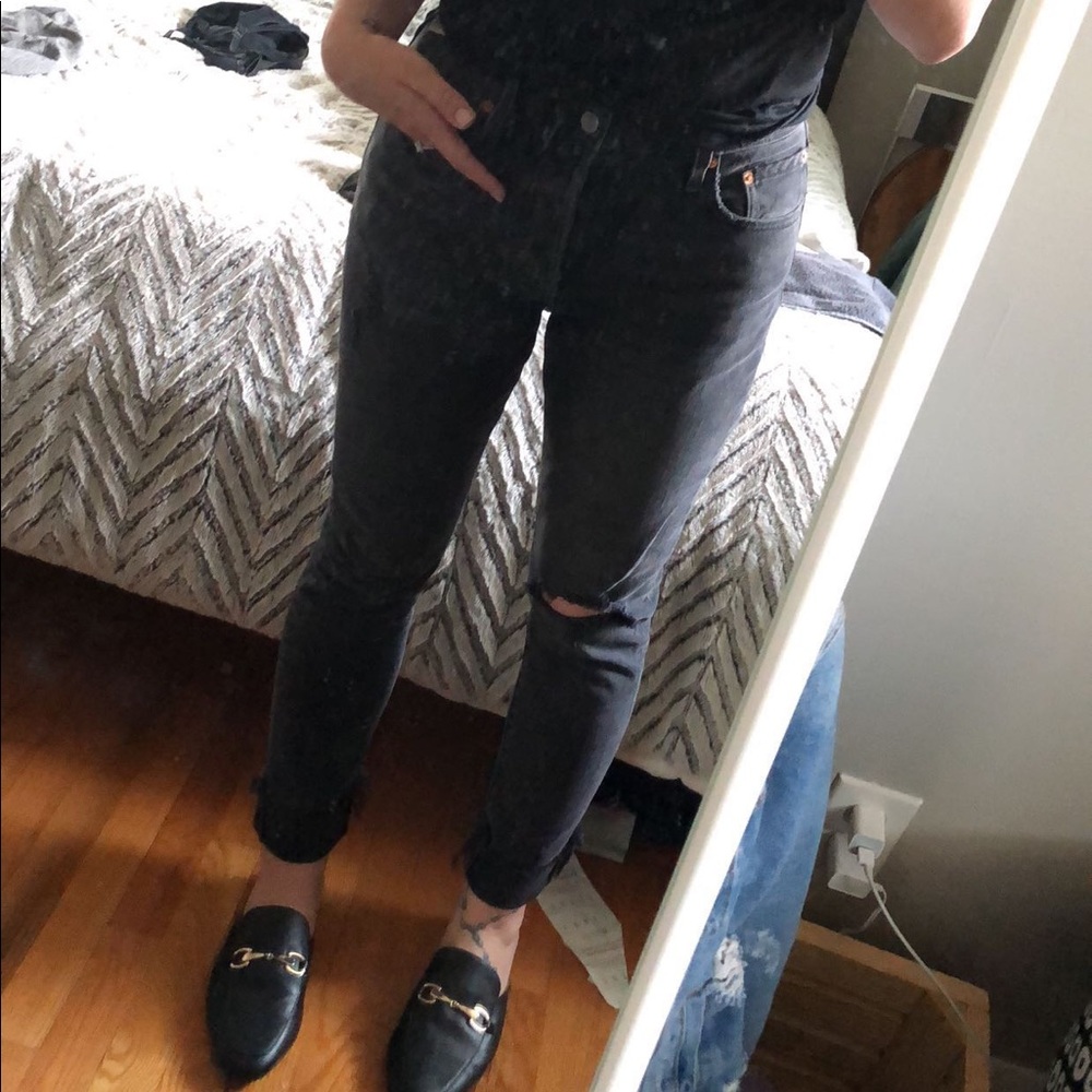 Levi’s 501 skinny in well worn black